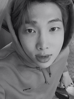 RM on Twitter: "💕💜🤢" [2017.07.02] #2