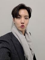 J-Hope on Twitter: "💜 💜 💜 💜 💜 💜 💜 💜 역시 우리 아미 💜 💜 호비가 사랑한다잉~ 💜 💜 쪽 😘 💜 💜 💜 💜 💜 💜 💜 💜" [2020.12.06]