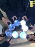 BTS Official on Twitter: "🔍방방콘🔎 이틀동안 진행한 방방콘~! 모두 즐겁게 보셨나요? 안방에서 아미밤을 흔들며 즐겨주신 모든 아미 여러분들 감사합니다!💜 #방방콘 #방에서즐기는방탄소년단콘서트 #집콕방콕방방콘 #방방곡곡방방콘 #StayConnected" [2020.04.19]