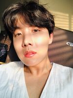 J-Hope on Twitter: "🌹☘️ #jhope 🌸🌼" [2018.05.11] #2