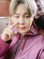 Bighit on Naver: "[BTS] 방탄소년단 셀카와 함께라면 월요병? 거뜬해..☆" [2021.01.18] #1