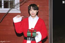 Bighit on Naver: "[BTS] ARMY! Happy Holidays!" [2020.12.25] #1