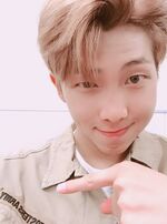 RM on Twitter: "이거 보세요" [2017.06.21] #2