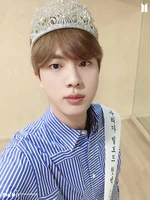 BTS Official on Weverse: "왜요? 우리가 빌보드 1위 가수 방탄소년단처럼 보이나요? 🕶" [2020.09.17] #3