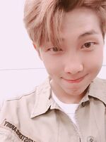 RM on Twitter: "이거 보세요" [2017.06.21]