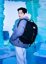 V promoting 2021 FILA Winter Collection #6 (October 2021)