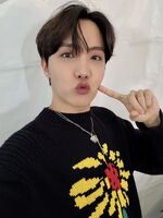 J-Hope on Twitter: "오늘도 고마운 아미!!! 마스크 잘 쓰고 다니시구😷 건강 잘 챙겨요😘 💜 사랑해YOU 💜 " [2020.12.12] #1