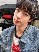 [2025.07.31] #1 [#오늘의방탄] 아미 함성 덕분에 신나는 무대였어요💜 같이 JUMP JUMP 해줘서 고마워요🕺 We rocked it together tonight! #오늘의석진 #진 #Jin #BTS #방탄소년단 #Jin_TOUR_US #RUNSEOKJIN_epTOUR_NEWARK