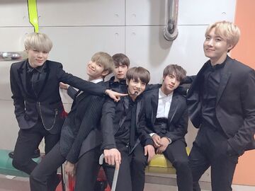 레이니즘 | BTS Wiki | Fandom