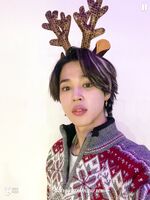 Bighit on Naver: "[BTS] ARMY! Happy Holidays~❤︎" [2021.12.24] #10