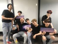 BTS Official on Twitter: "[#오늘의방탄] Thank you, LA! 아메리칸 허슬 라이프, 케이콘, 그리고 오늘 공연까지. 너무나 소중한 LA에서 콘서트를 할 수 있었던 것은 모두 아미들 덕분🤘🏻 #미국2회차공연" [2018.09.06] #1