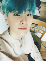 Suga on Twitter: "너무 수고 많았어요 아미~~ㅠㅠ 미안하고 사랑합니다 ㅠㅠ 조심히 들어가세요!!!!" [2017.09.20]