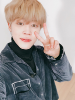 Jimin on Twitter: "사이토상이랑 타카시상이랑☺️ 대머리라고 적어주셨어요🤣 #JIMIN #호비" [2018.02.19] #3