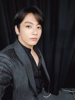 Jungkook on Weibo: "​​​我也想你们了 ARMY ​​​" [2019.11.01]