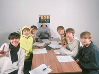 BTS recording "BTS 꿀 FM 06.13".