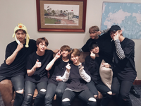 BTS Official on Twitter: "[#오늘의방탄] 다시 방탄이 올 때까지 이곳에 좀 더 머물러줘💕 Happy BTS Concert with our Wings, A.R.M.Y! #THEWINGSTOUR🇺🇸" [2017.04.03] #1