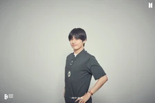 V for Run BTS! Photo Exhibition #2 (April 2021)