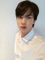 Jin on Twitter: "메이크업한게 아까워서 찍어봤습니다" [2019.12.08] #1