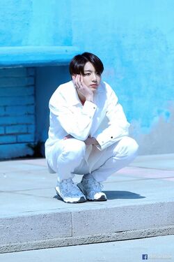 Boy With Luv (feat. Halsey)/Gallery | BTS Wiki | Fandom