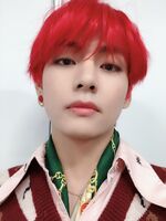 V on Twitter: "❤️🤨💜🧐👍🏻😊😝😍" [2018.12.01] #1