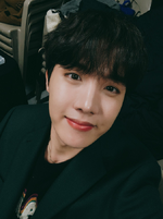 J-Hope on Twitter: "우리 아미 어제 사녹부터 오늘 힘찬 응원까지 너무 고맙고 사랑해요 여러분들 덕분에 늘 힘 얻고 활동하는 거 같아요 올해도 서로 믿고 의지하며 행복하게 보내요 우리만 축하받는 게 아니라 여러분들도 축하받아야 합니다 !! #아미축하해" [2019.01.06] #3