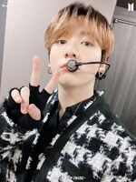 Bighit on Naver: "[BTS] 방탄소년단 셀카와 함께라면 월요병? 거뜬해..☆" [2021.01.18] #3