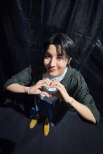 [2025.05.24] #4 [#오늘의방탄] 오늘의 제이홉은 하트 풀가동 중🫶 함께 호응해 준 아미 덕분에 정말 행복했어요💜 #오늘의제이홉 #제이홉 #jhope #BTS #방탄소년단 #HOPE_ON_THE_STAGE_TOUR_Taipei #HOS_TOUR_Taipei #BTSARMY