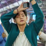 V promoting Samsung Galaxy #4 (August 2021)