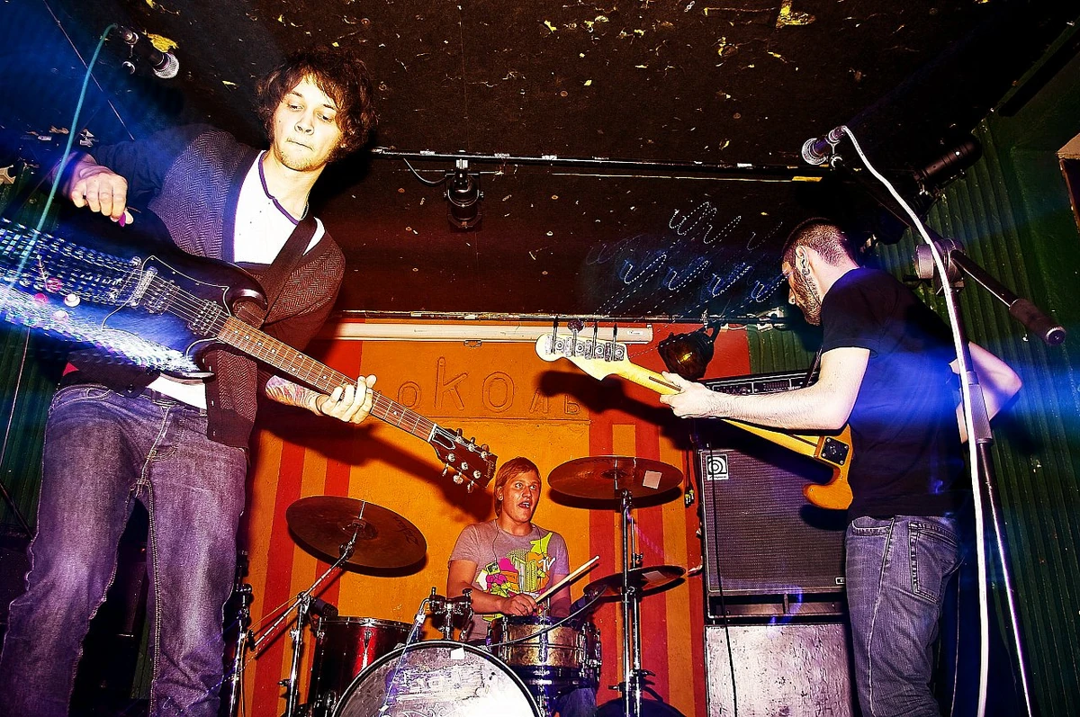 Live At Tsokol Club The Burns Wiki Fandom