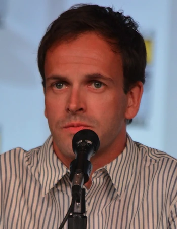 Jonny Lee Miller | The Crown Wiki | Fandom