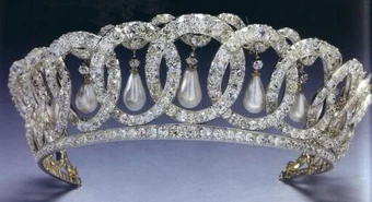 The Queen S Crowns And Tiaras The Crown Wiki Fandom