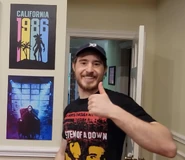 James with Hat (in Stranger Things 3)