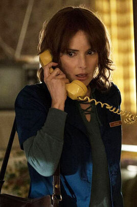 Season 1 Joyce Byers