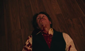 The end of the fucking world S1 E3 Clive Koch tot Blut.png (1,38 MB)