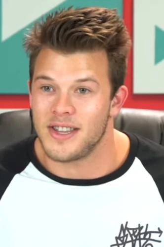 Jimmy Tatro | The fine bros Wiki | Fandom