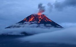 Tungurahua-volcano-erupt0316 grande.jpg