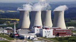Nhà máy hạt nhân.jpg