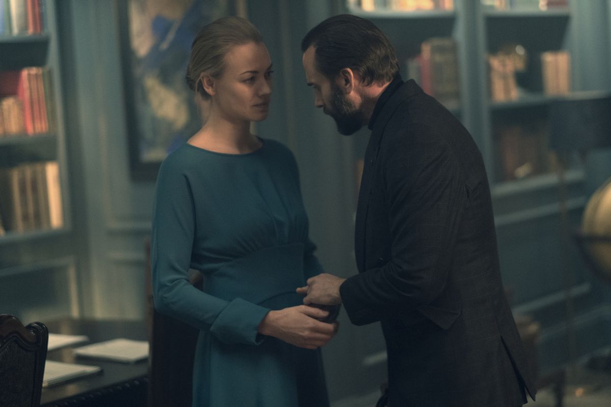 служанка порка Как и зачем приняли Соборное уложение, крестьян продавали, насиловали,  обменивали на собак - Экспресс газета