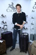 Tweeted by "@chariotluggage" on August 25th: "@GameOfThrones star @Eugene_Simon is looking good with one of our pieces.. Don't you agree? #Luggage #TravelInStyle".