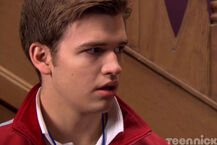 Tweeted by "@teennick": "If you missed #HouseOfAnubis last night, here's the link for "House of Moonlighting" --> http://tn.nick.com/11Ng7Ax ".