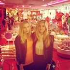 Tweeted by Ana: "With my twin @iamgraciedzienny for my first time at FAO #nyc #twinning @ FAO Schwarz".