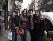 Tweeted by "@sonialikethesun": "I saw @AJSawyer and @BradKavanagh today with my friends, @its3xA_1D and Anna,and it was great! :D Nice meeting you! :)".