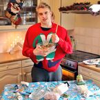 Tweeted by "@DanOMalls" on December 22nd: "Only 2 days left to bake Christmas Cookies with @bllockwood! After that they're just cookies http://youtu.be/-RFD4ssbvGQ 🎅".