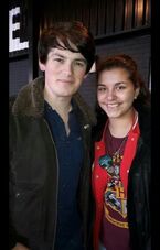 Tweeted by "@SmurfAlishous": "Bumped into @BradKavanagh at Harry Potter studio tour & he smelt AMAZING #Sibuna".