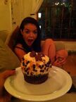 Tweeted by Tasie: "Thank you @Jade_Ramsey for bringing me this amazing fat off peanut butter cupcake . You know the way to my heart ❤".