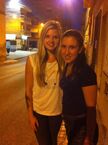 Old photo of Ana Mulvoy-Ten from September 9, 2013 with a fan ("@albiftmer"). Caption for picture on Twitter: "Fue increíble conocer a Ana Mulvoy Ten @anamulvoyten increíble!".