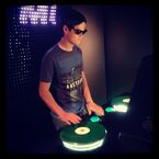 Tweeted by Oliver: "Casual bit of DJing.. #dj".