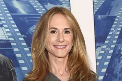 Holly Hunter3