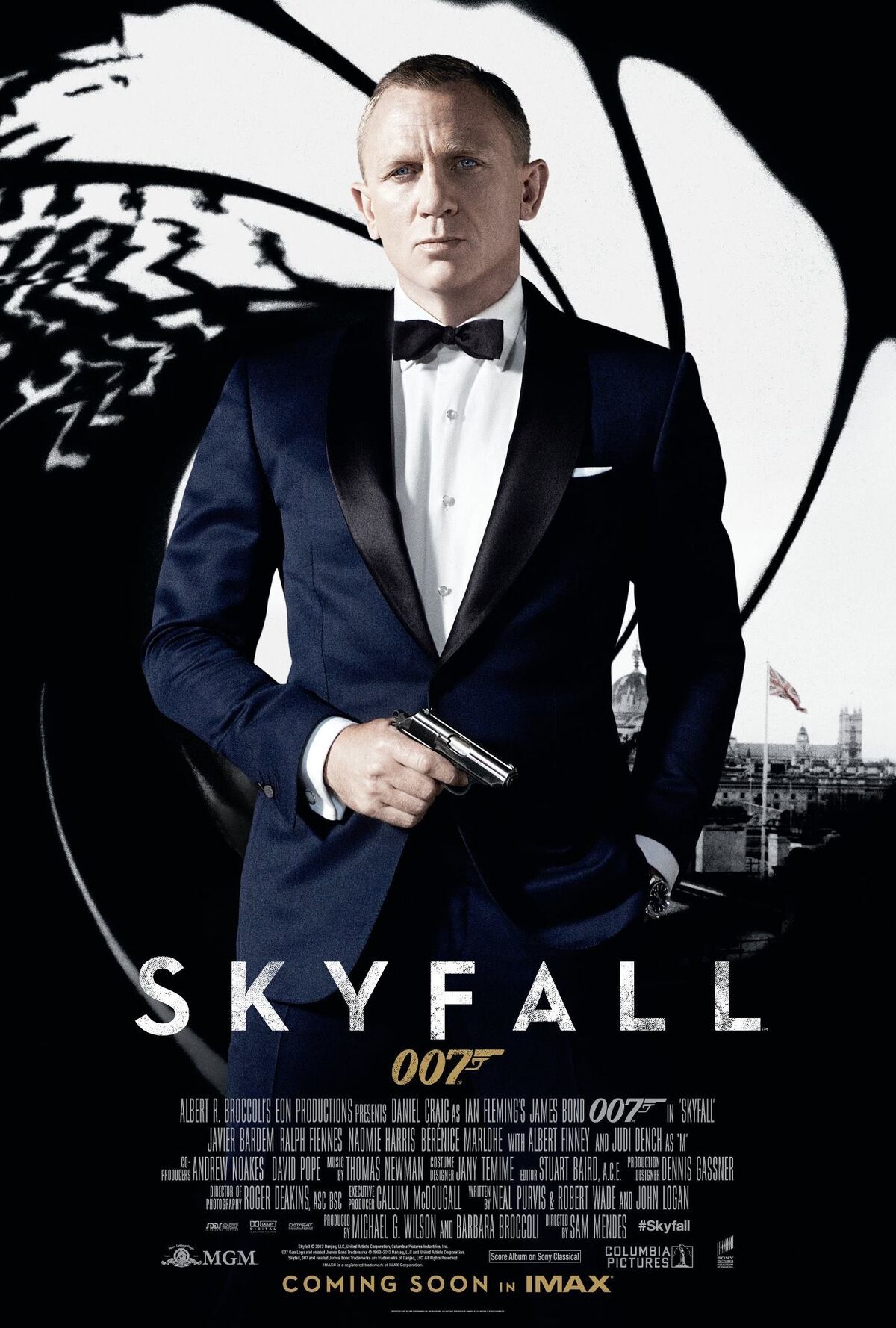 Judi Dench m. Skyfall.html