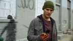 1x07 TomAndABloodyPhone